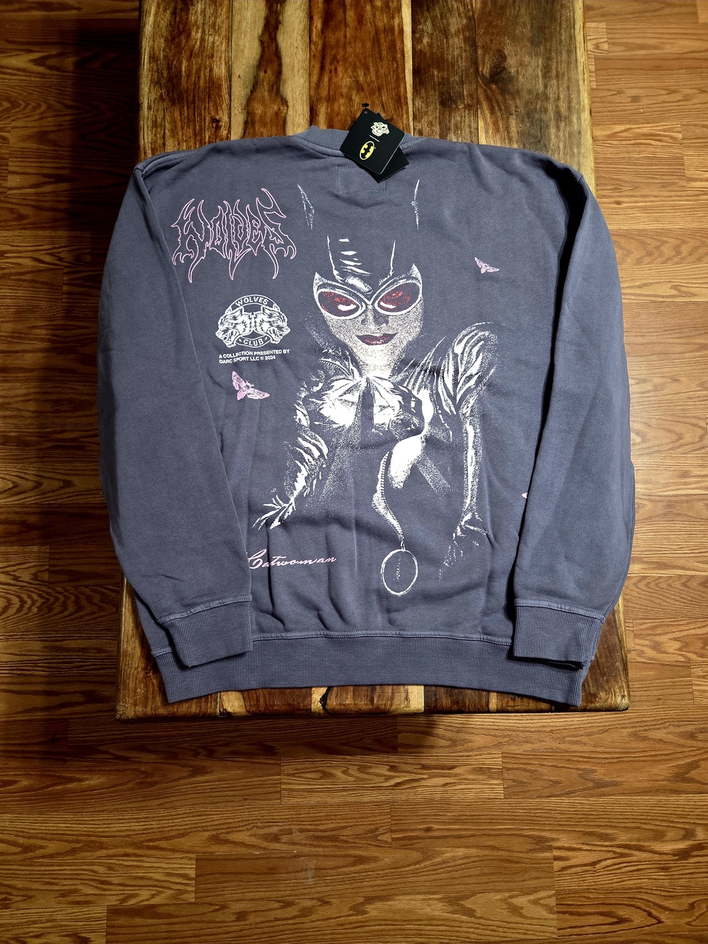 Darc Sport/Catwoman Collan Men’s Crewneck Graphic Sweatshirt